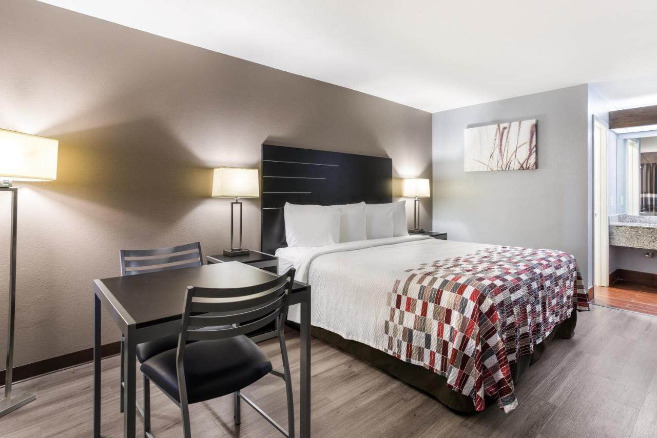 Red Roof Inn & Suites Athens, Al Luaran gambar