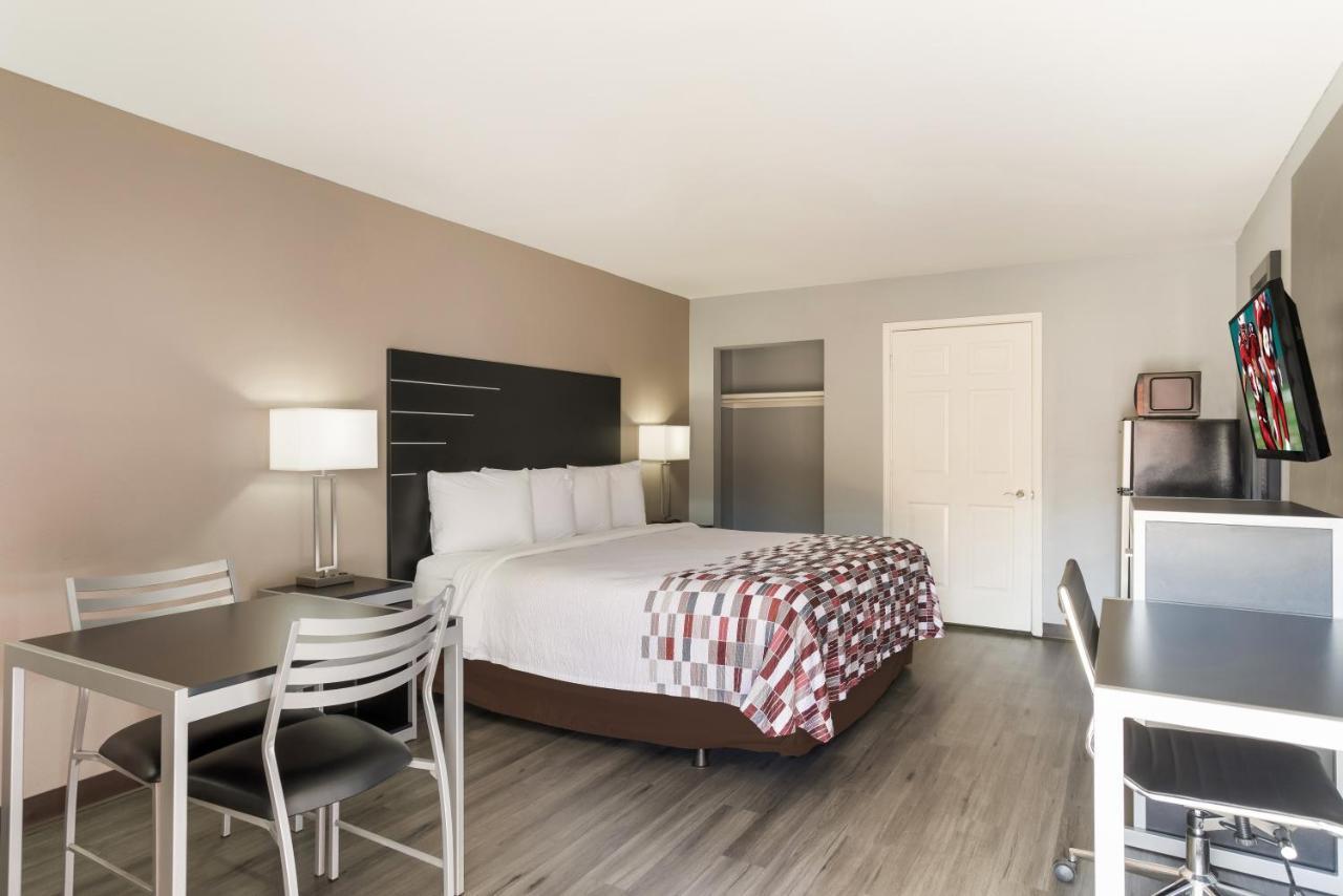 Red Roof Inn & Suites Athens, Al Luaran gambar