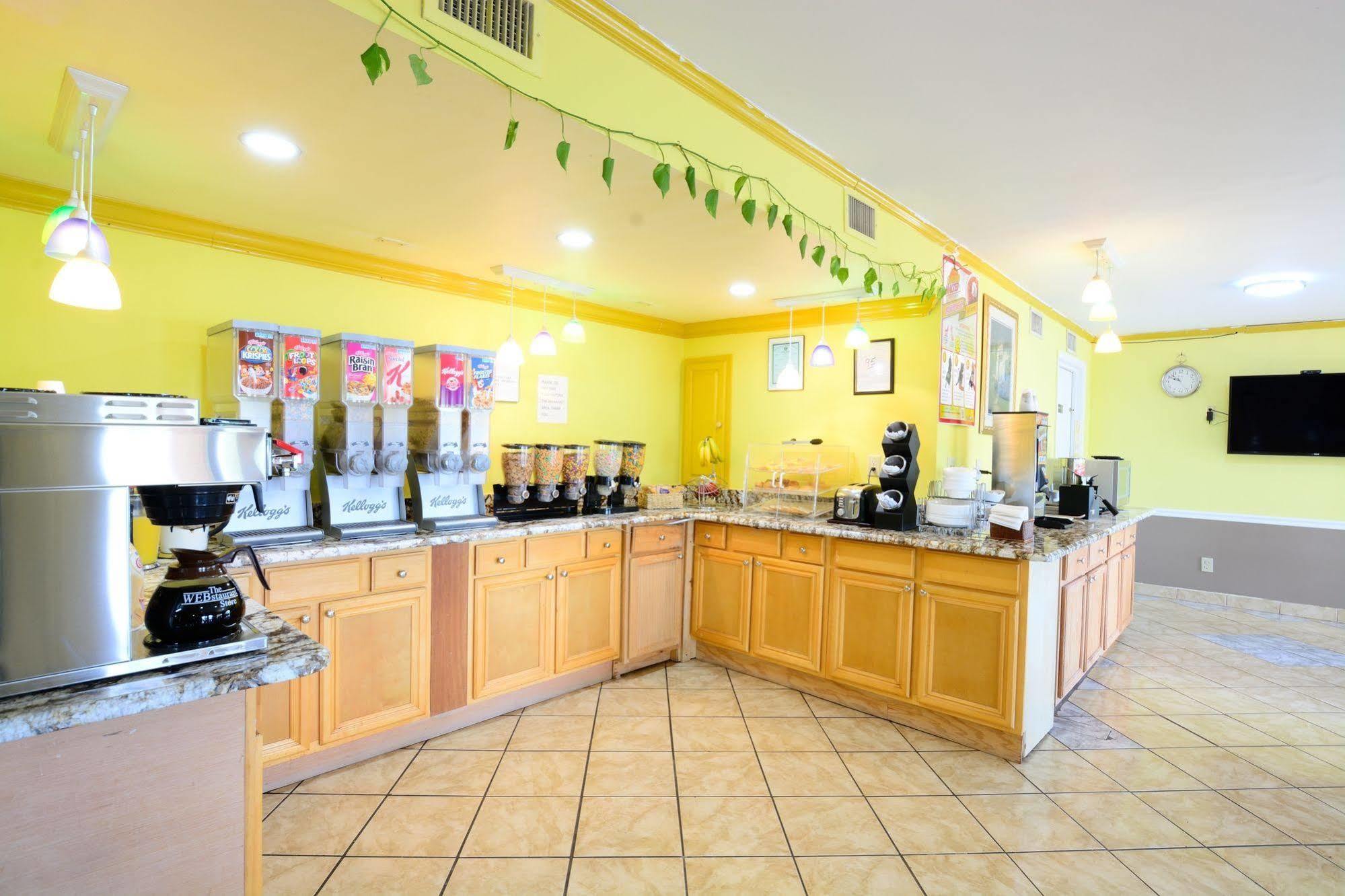 Red Roof Inn & Suites Athens, Al Luaran gambar